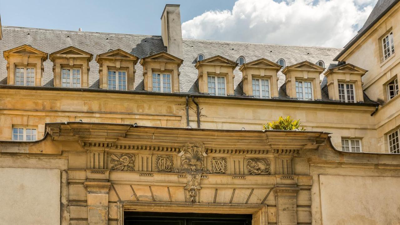 Merveil - Luxury - Marais - Archives I * Parijs